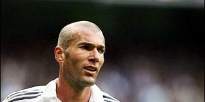 巴塞罗那2-1阿拉维斯，莱万多夫斯基梅开二度制胜西甲对决